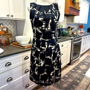 B. Moss Contemporary Blue Black Cocktail Party Career Dress Sheath Stretch Sz 4